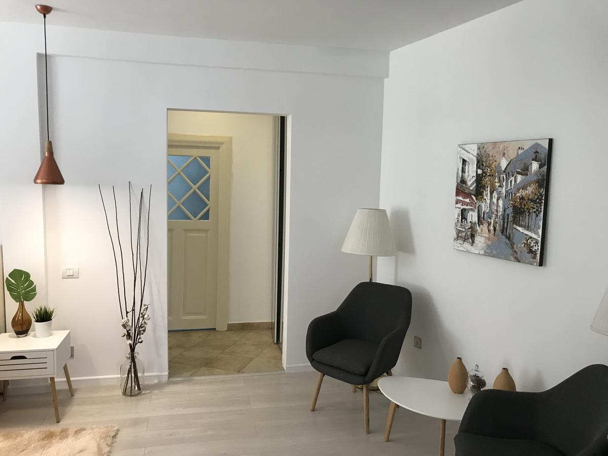 Metropole Apartments Invilla Old City Bukarest Exterior foto
